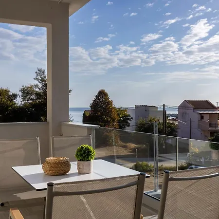 Elisavet Nuevo & Apart Otel 4*