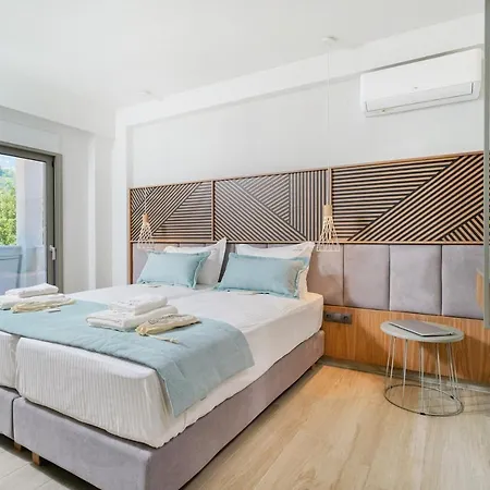 Aparthotel Elisavet Nuevo & 4*